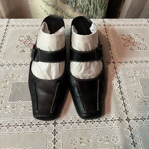 Aerosoles Black Leather Mary Jane Mule’s